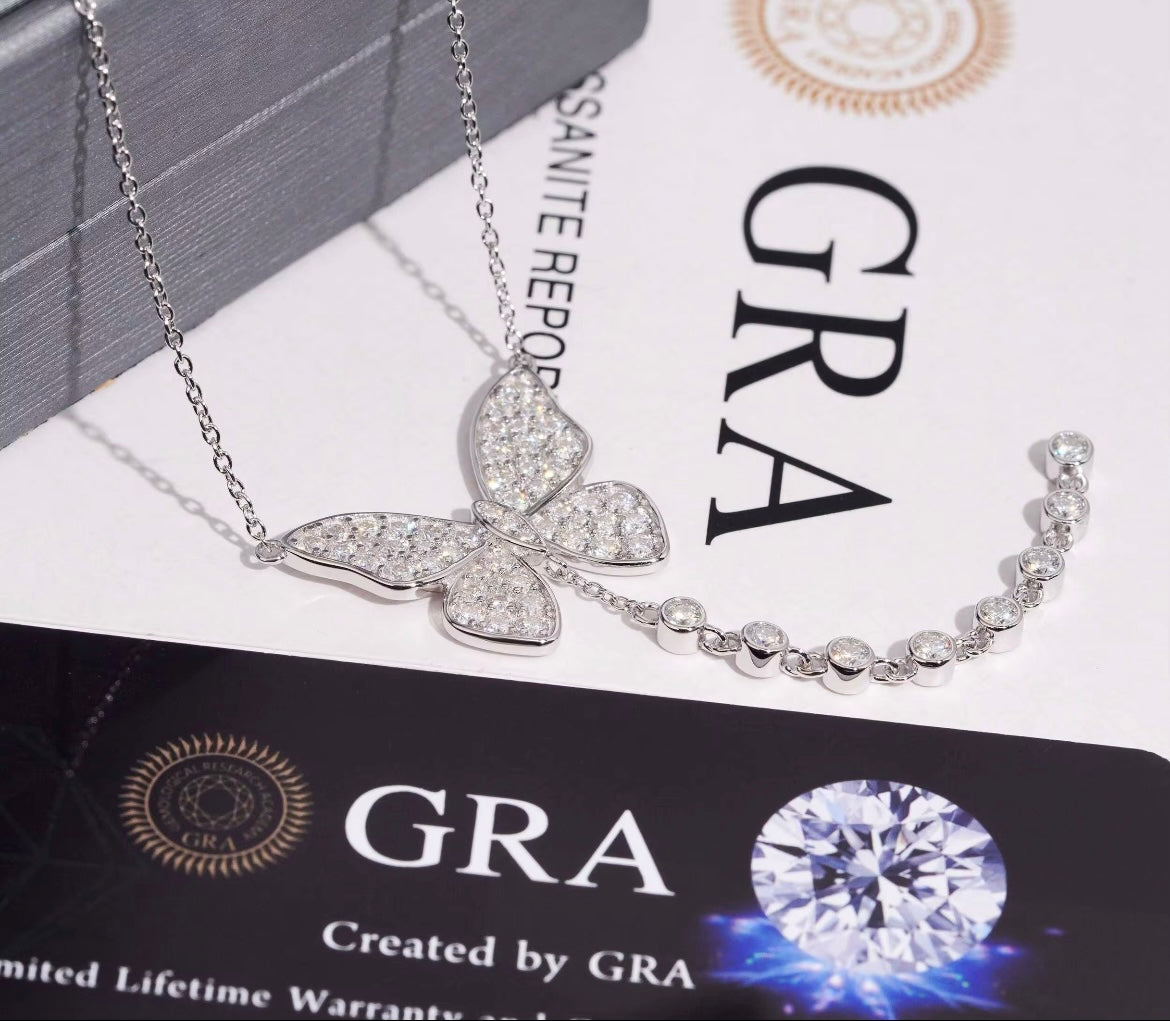 Schmetterlings-Halskette – 925 Silber mit funkelndem Moissanit