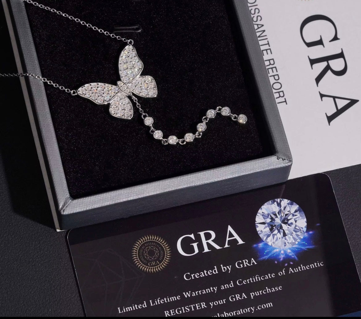 Schmetterlings-Halskette – 925 Silber mit funkelndem Moissanit